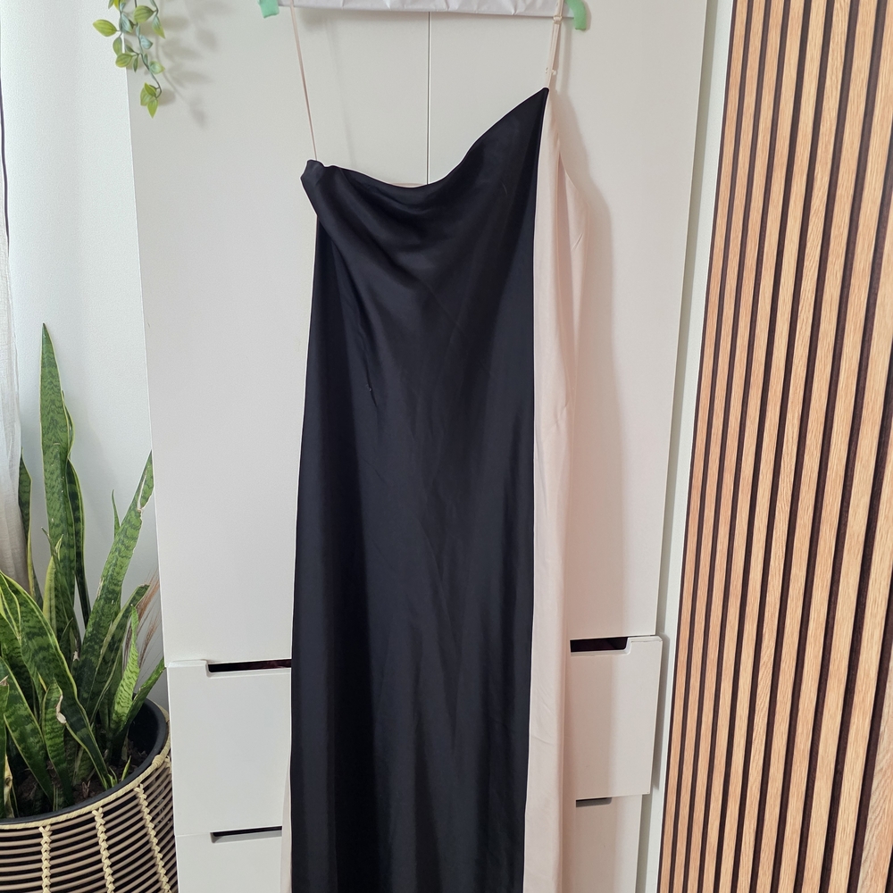 Banana Republic Strapless Black and White Dress